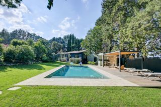 house 8 Rooms for sale on AIX EN PROVENCE (13290)