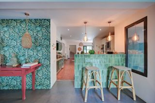 house 8 Rooms for sale on AIX EN PROVENCE (13290)