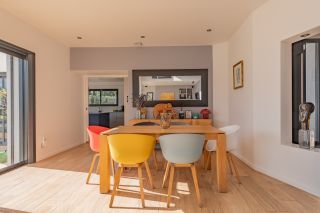 house 10 Rooms for sale on AIX EN PROVENCE (13100)