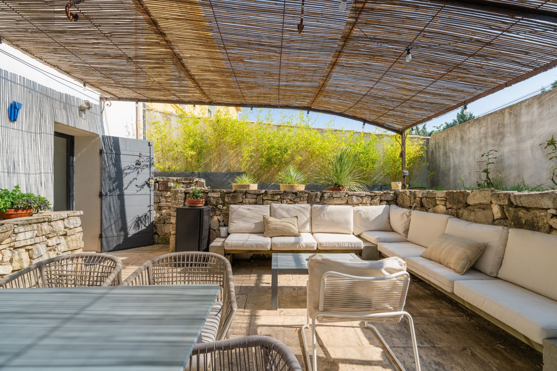 maison 7 Pièces en vente sur VENTABREN (13122)