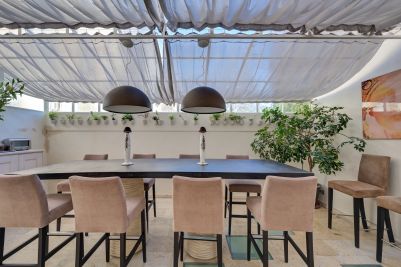 Sale House Aix-en-Provence 7&nbsp;Rooms 360&nbsp;m²