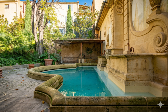 Sale Apartment Aix-en-Provence 8&nbsp;Rooms 438&nbsp;m²