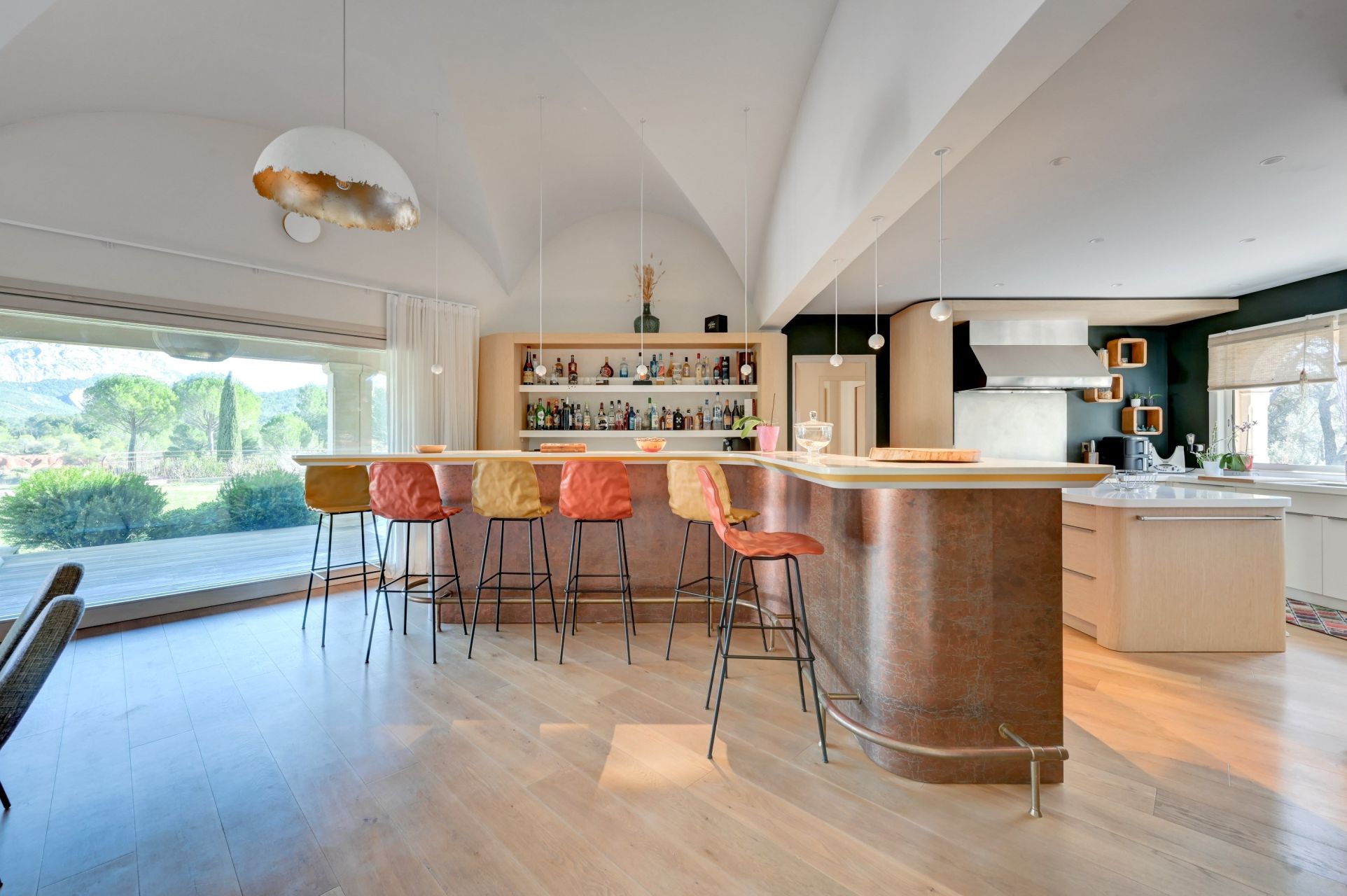 house 10 Rooms for sale on AIX EN PROVENCE (13100)