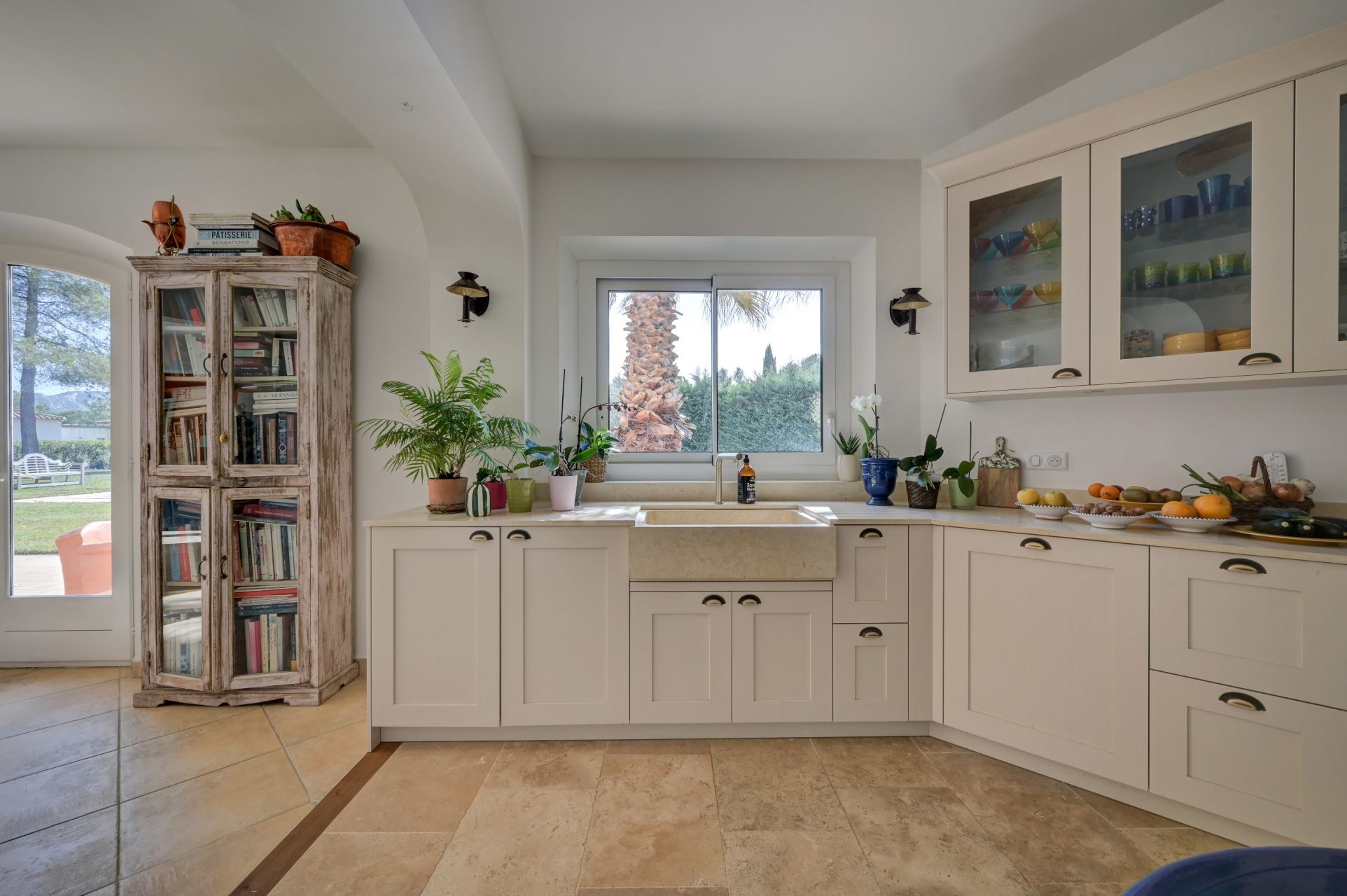 house 5 Rooms for sale on MEYRARGUES (13650)