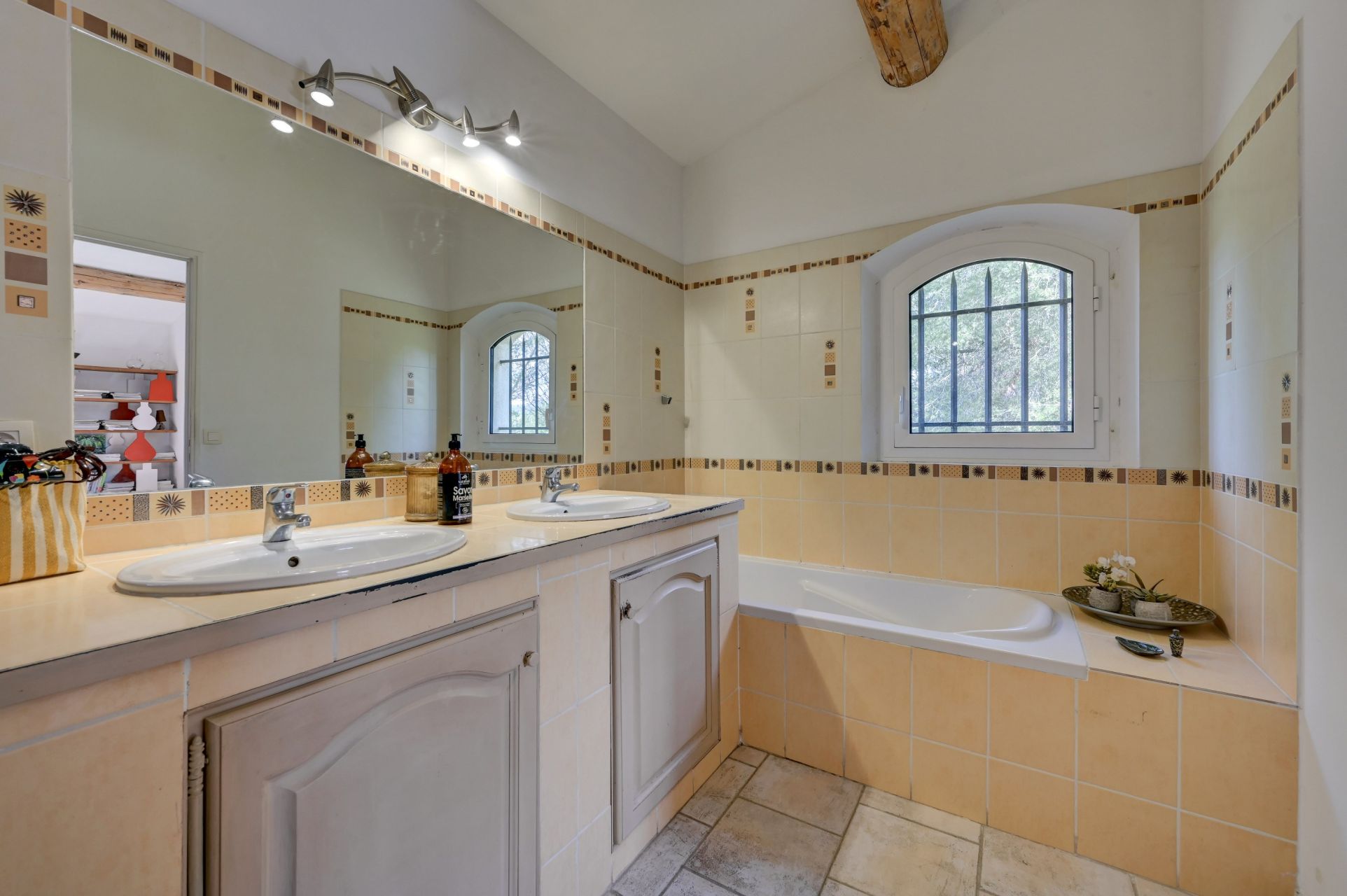maison 5 Pièces en vente sur MEYRARGUES (13650)