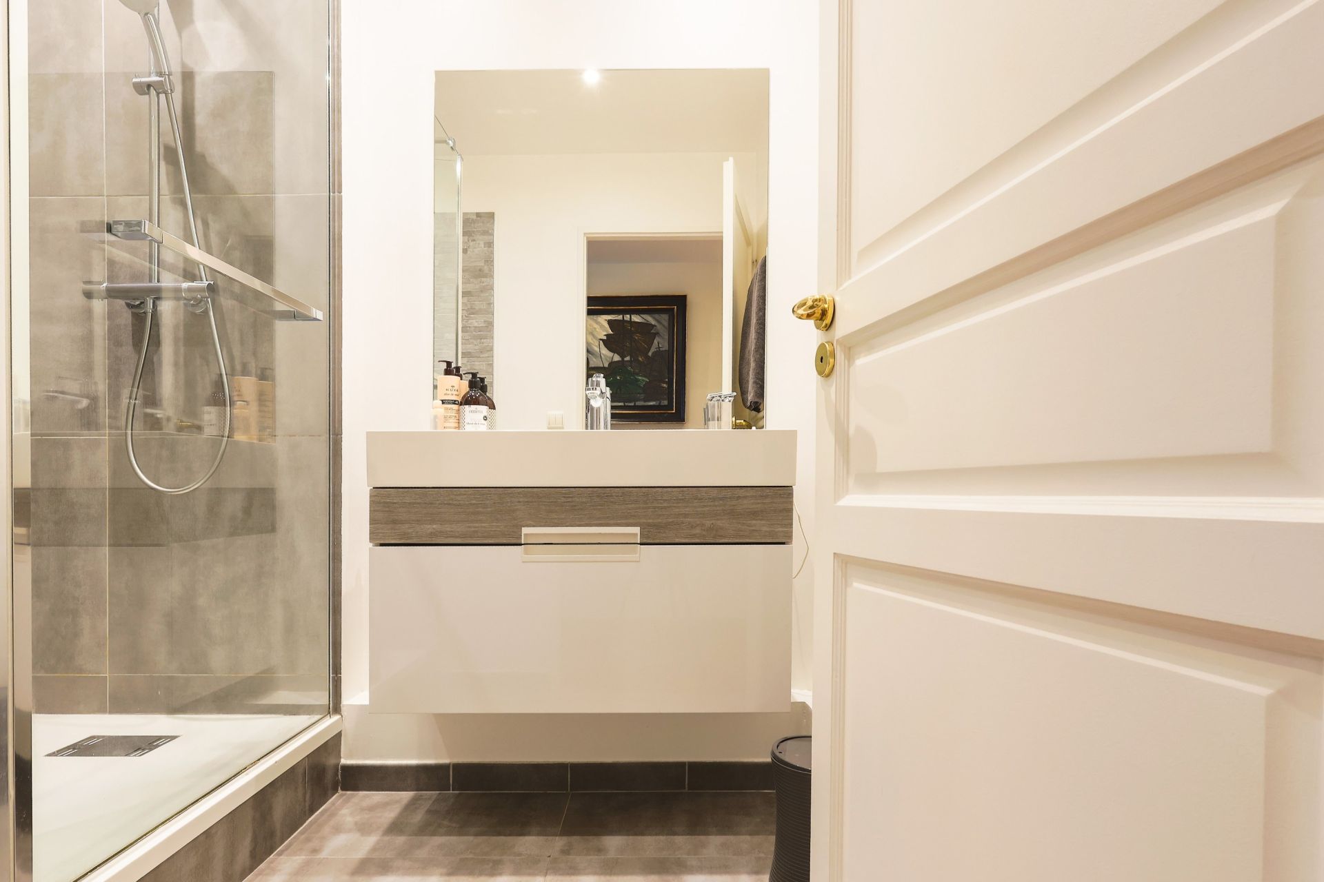 apartment 6 Rooms for sale on AIX EN PROVENCE (13100)