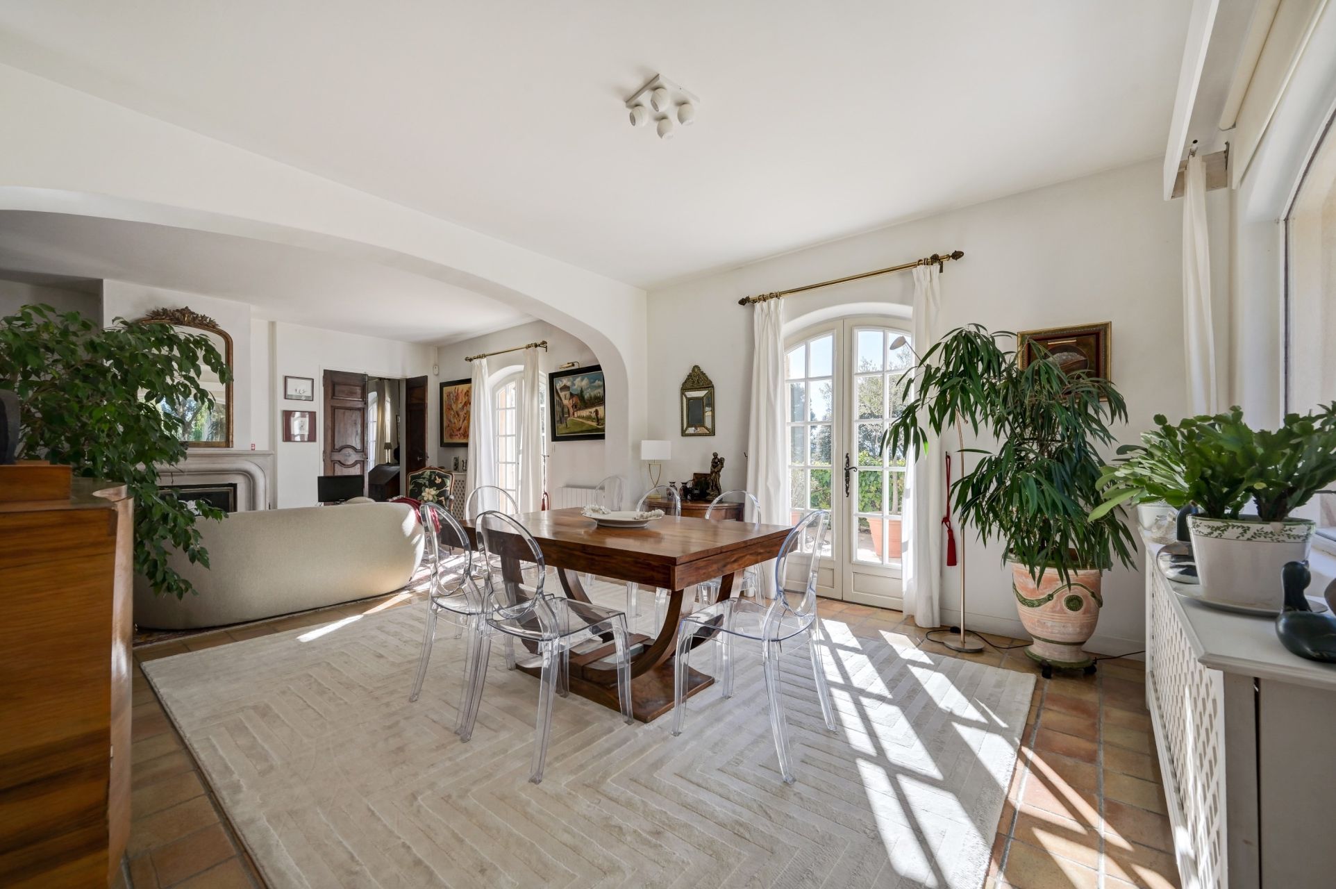 house 8 Rooms for sale on AIX EN PROVENCE (13100)