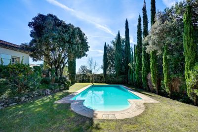 Sale House Saint-Marc-Jaumegarde 8&nbsp;Rooms 300&nbsp;m²