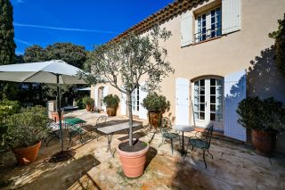 house 8 Rooms for sale on ST MARC JAUMEGARDE (13100)