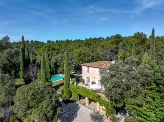 house 8 Rooms for sale on ST MARC JAUMEGARDE (13100)