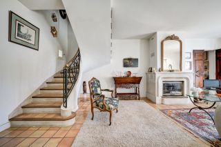 house 8 Rooms for sale on AIX EN PROVENCE (13100)