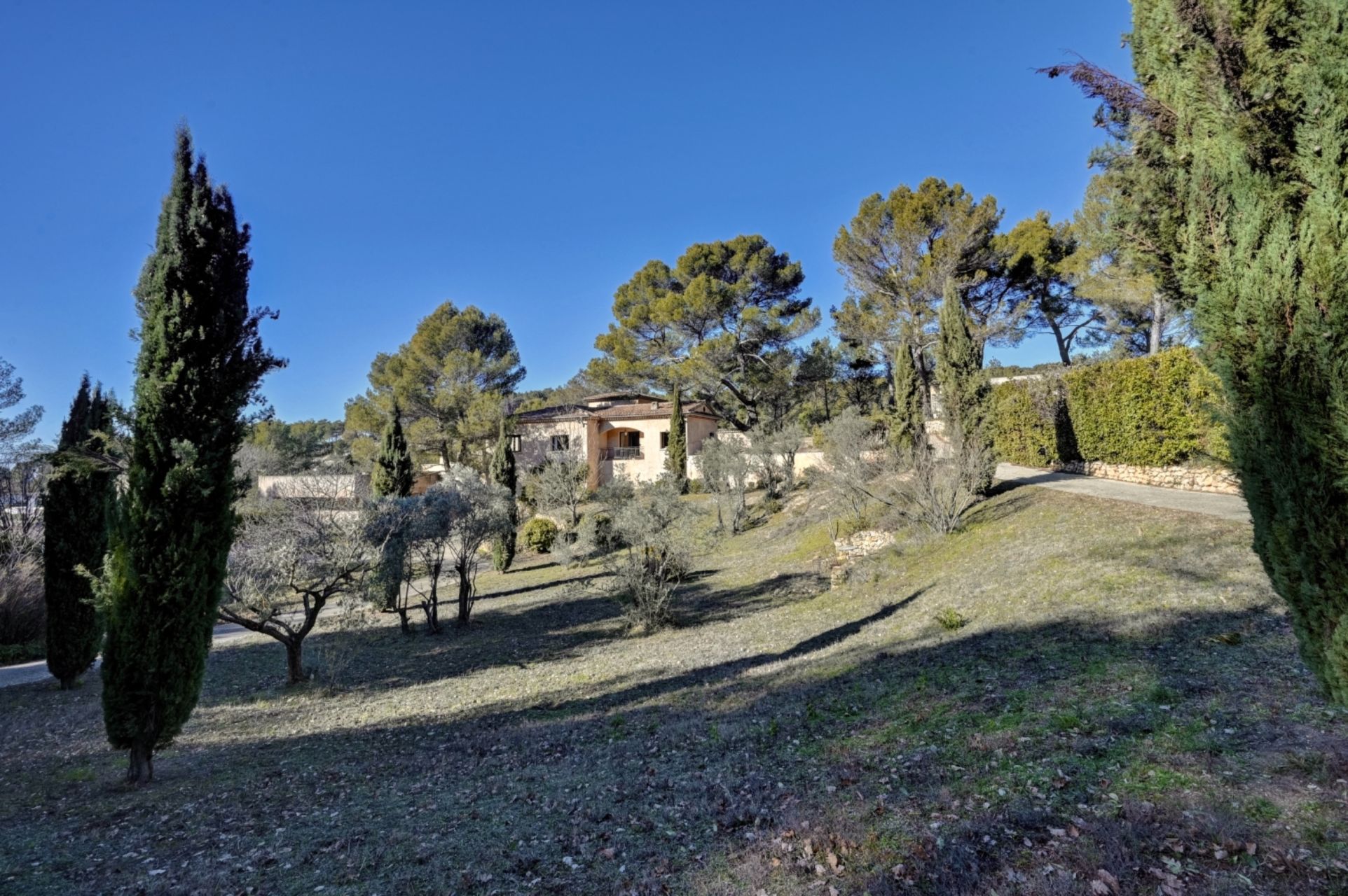 maison 12 Pièces en vente sur AIX EN PROVENCE (13100)