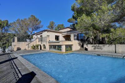 Vente Maison Aix-en-Provence 12&nbsp;Pièces 754&nbsp;m²