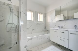 apartment 5 Rooms for sale on AIX EN PROVENCE (13100)