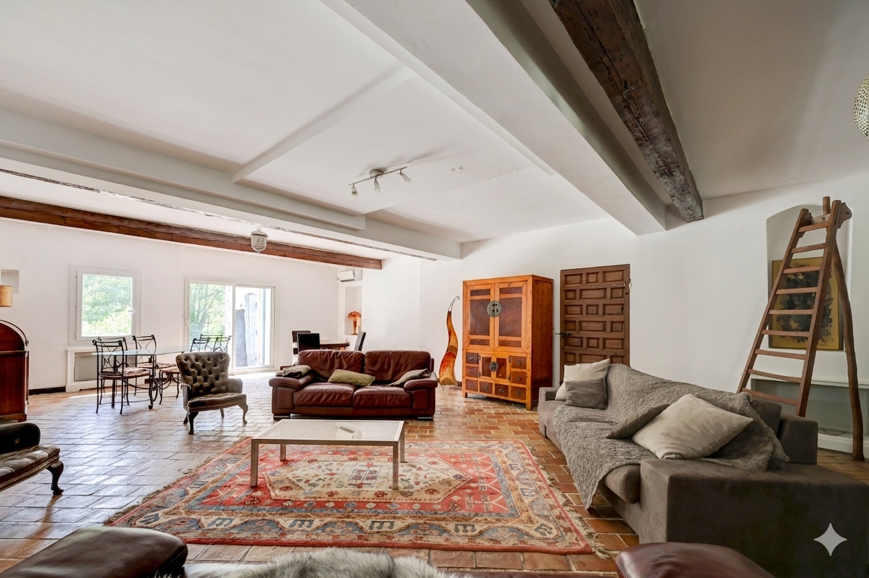 maison 7 Pièces en vente sur VENTABREN (13122)