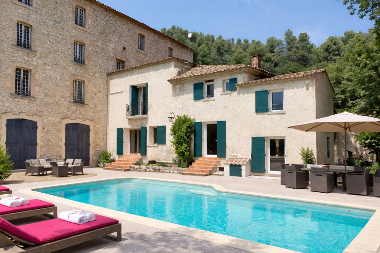 maison 7 Pièces en vente sur VENTABREN (13122)