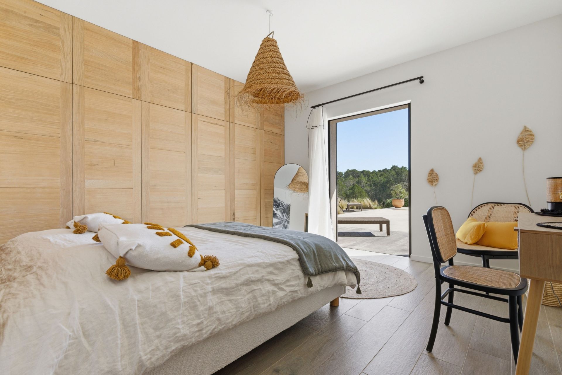 house 5 Rooms for sale on AIX EN PROVENCE (13100)