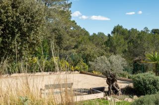 house 5 Rooms for sale on AIX EN PROVENCE (13100)