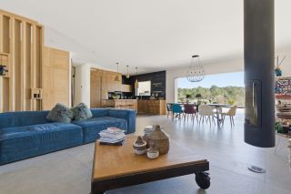 house 5 Rooms for sale on AIX EN PROVENCE (13100)