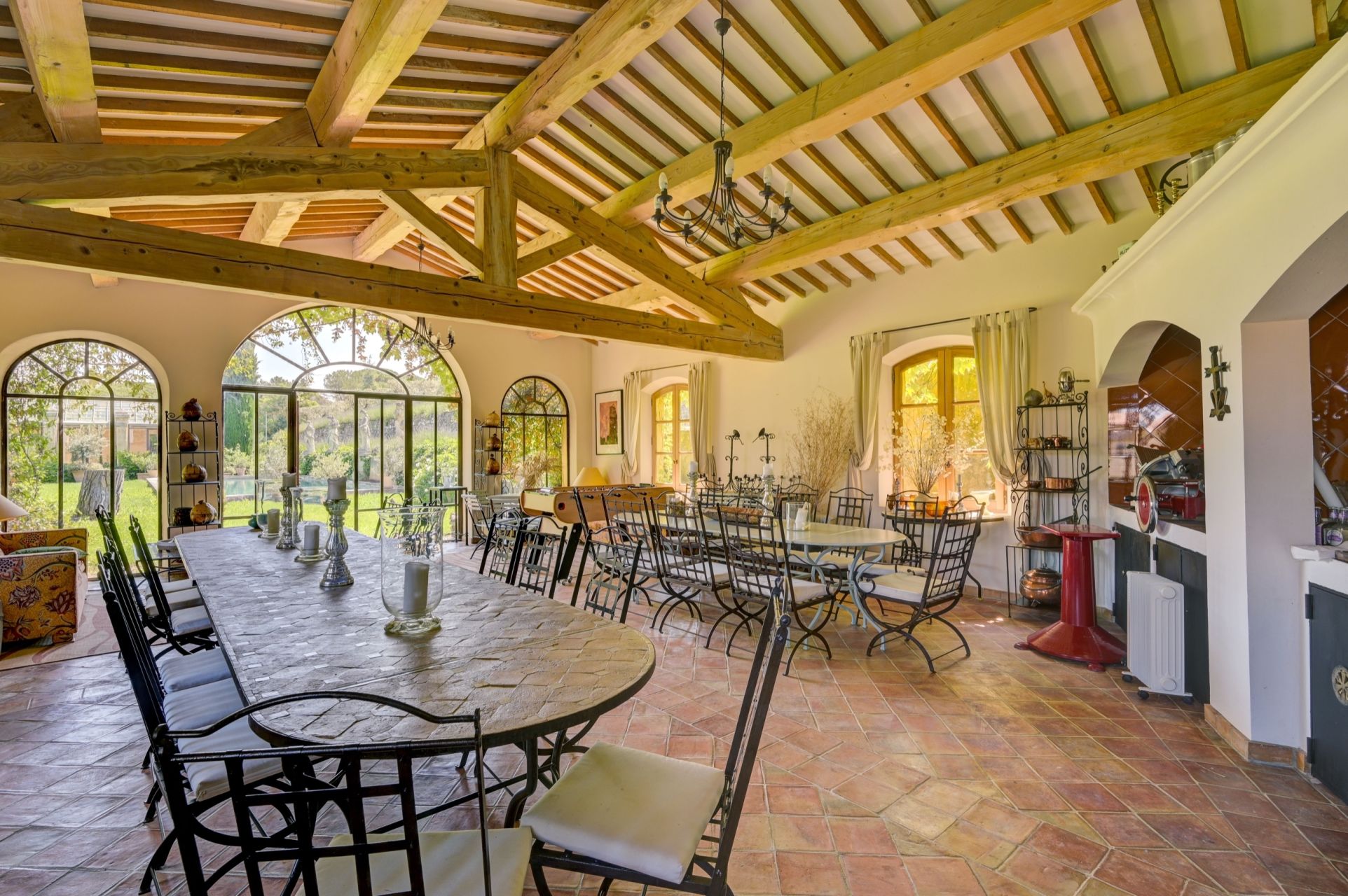 maison 25 Pièces en vente sur AIX EN PROVENCE (13100)