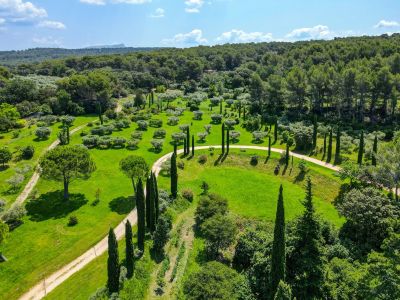 Sale House Aix-en-Provence 25&nbsp;Rooms 1708&nbsp;m²