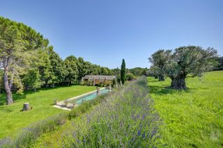 house 25 Rooms for sale on AIX EN PROVENCE (13100)