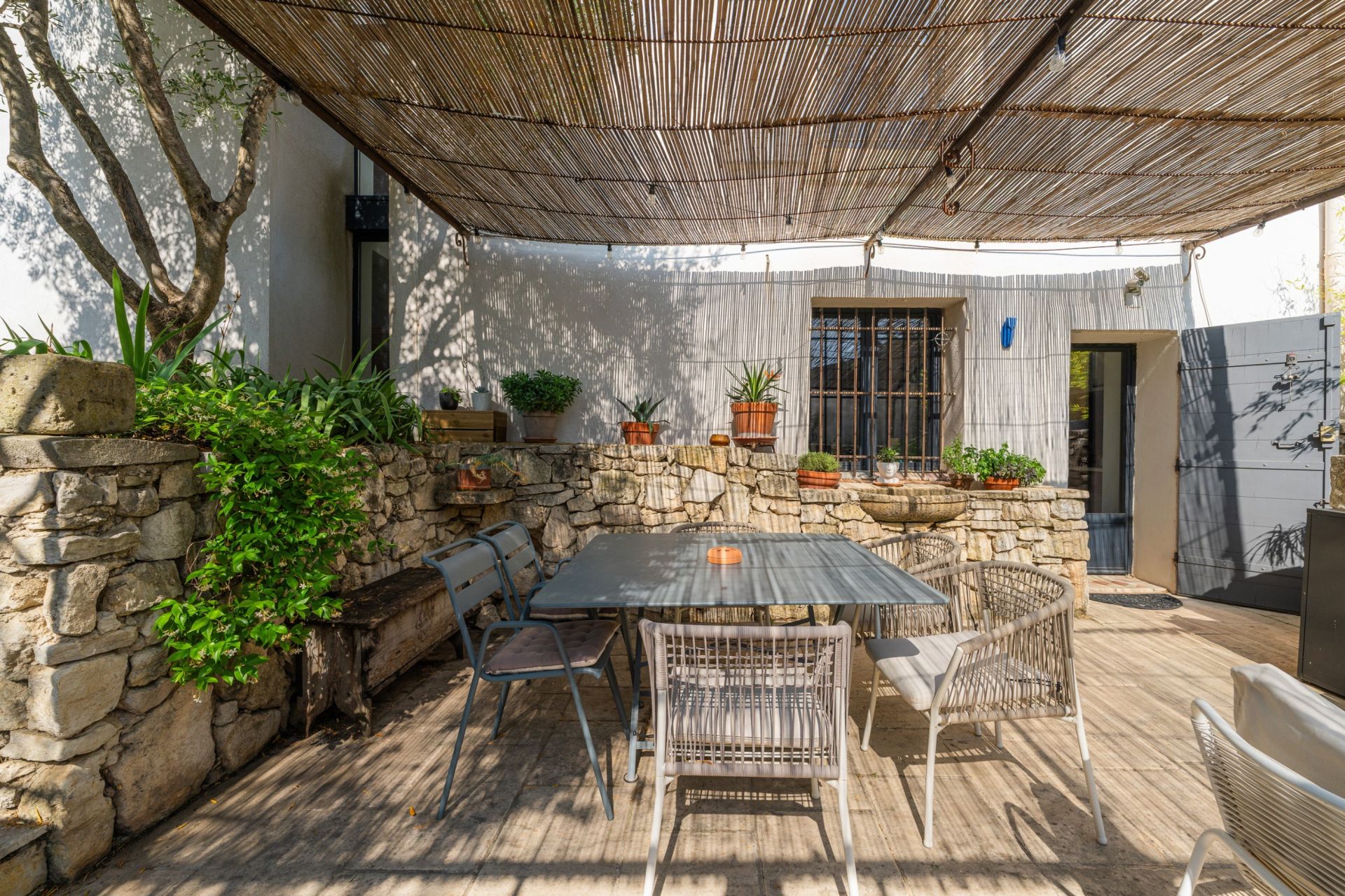 maison 7 Pièces en vente sur VENTABREN (13122)