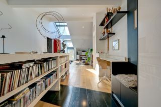 house 7 Rooms for sale on VENTABREN (13122)