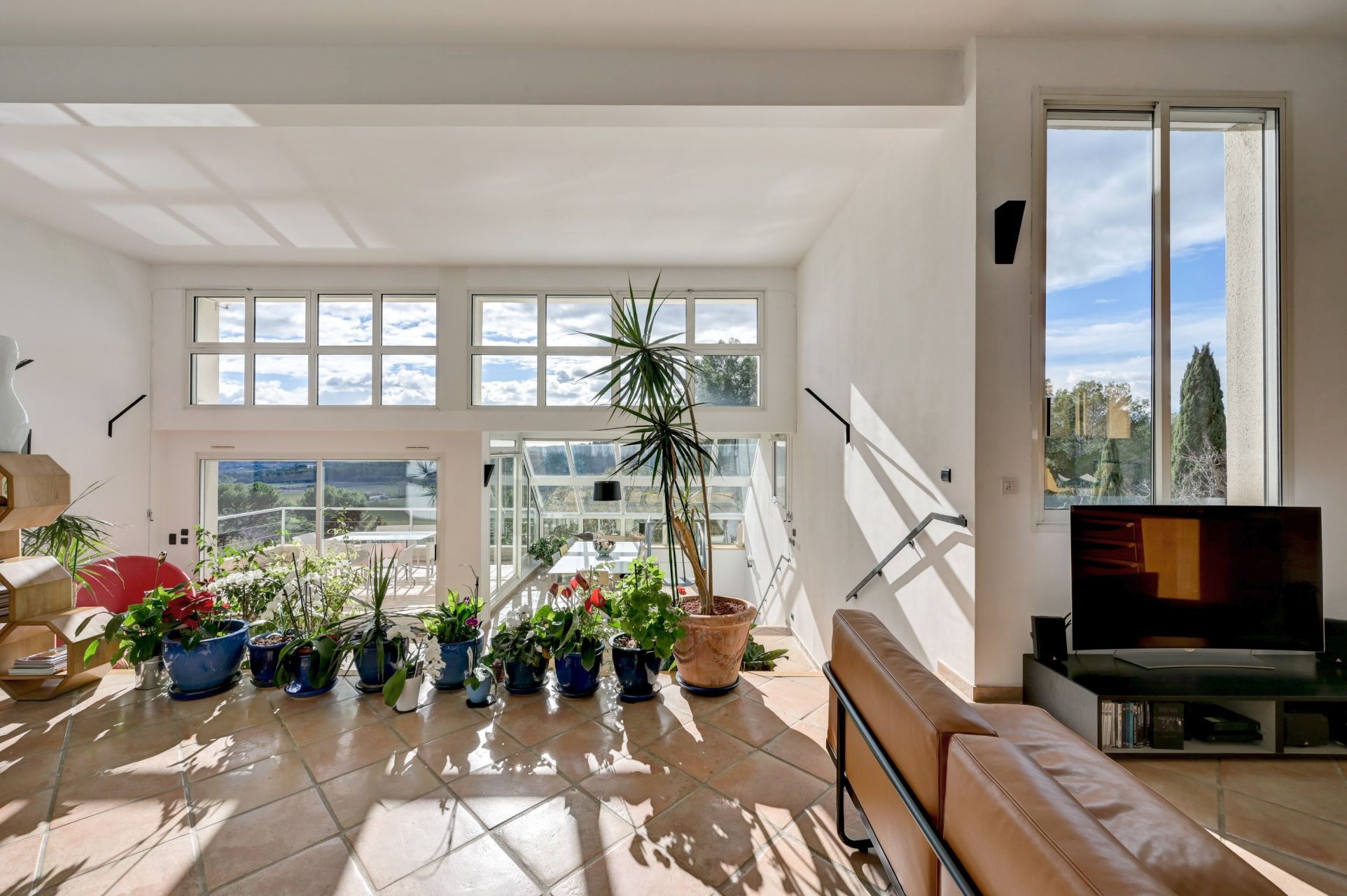 house 7 Rooms for sale on AIX EN PROVENCE (13100)