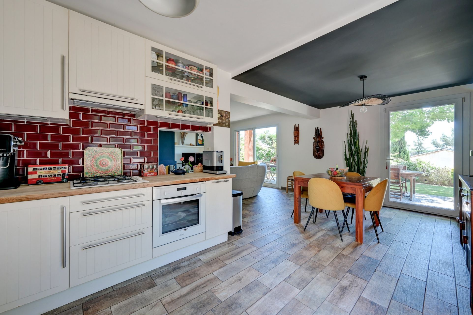 maison 6 Pièces en vente sur VELAUX (13880)