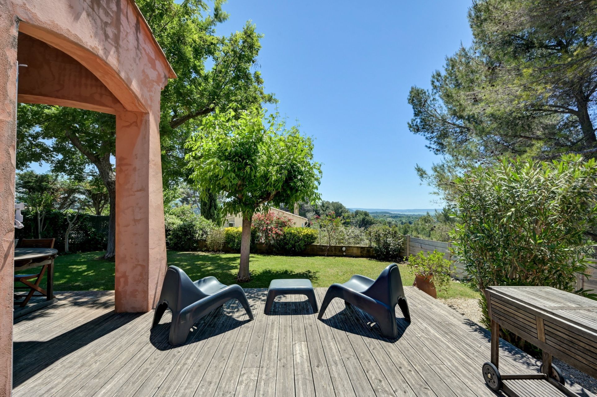 maison 6 Pièces en vente sur VELAUX (13880)