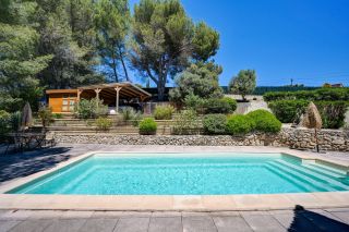 maison 6 Pièces en vente sur VELAUX (13880)