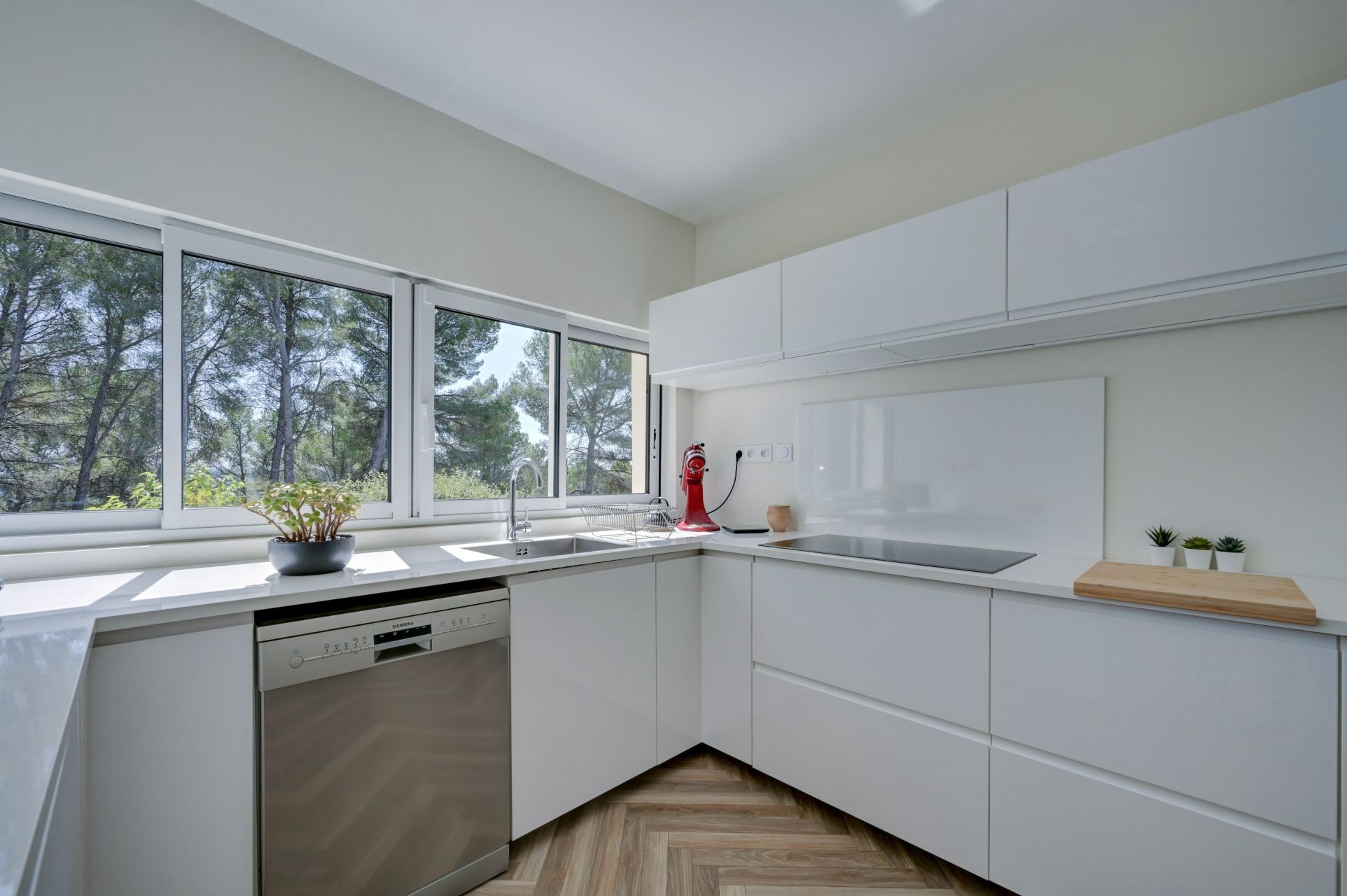 maison 6 Pièces en vente sur EGUILLES (13510)