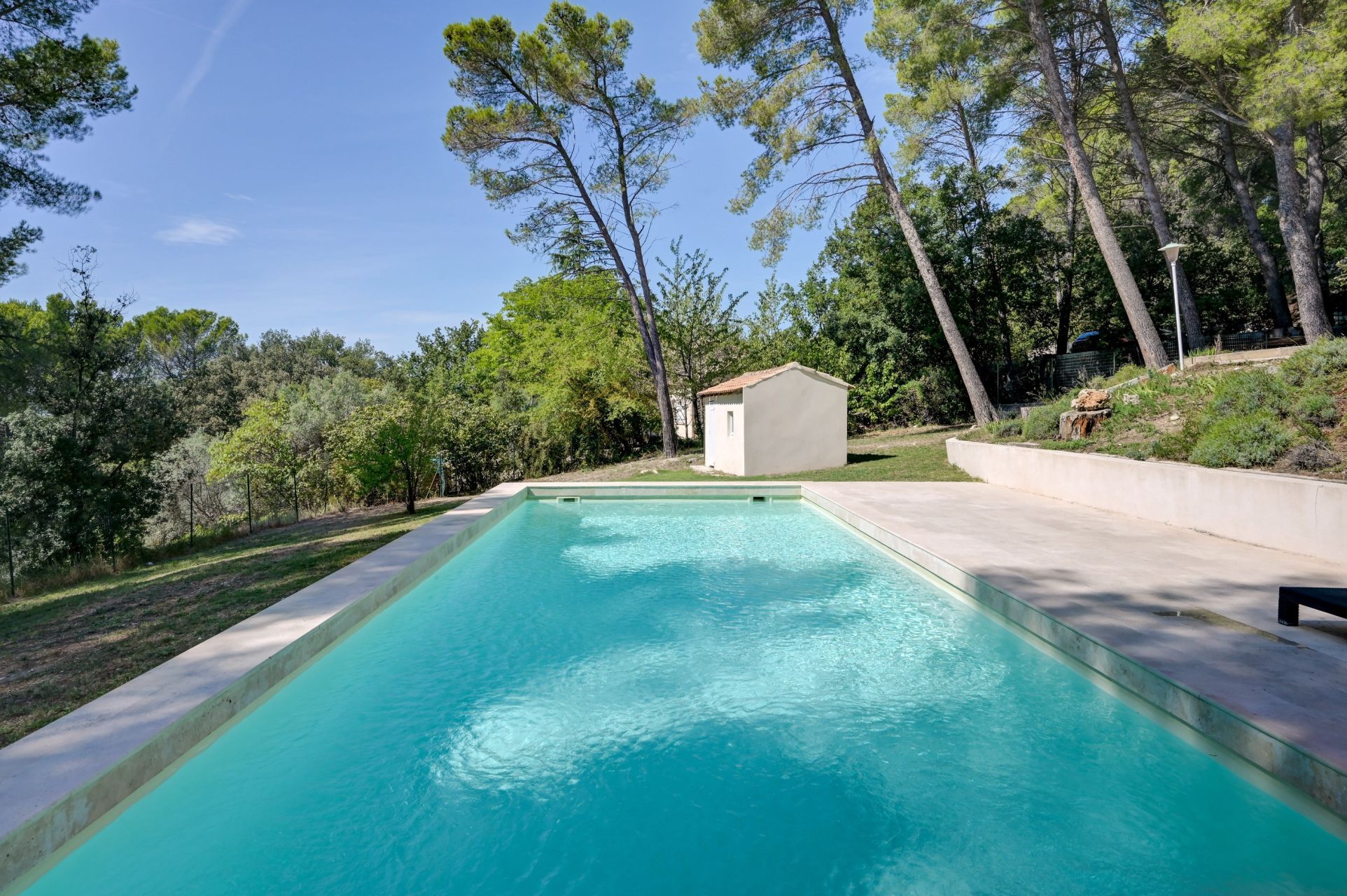 maison 6 Pièces en vente sur EGUILLES (13510)