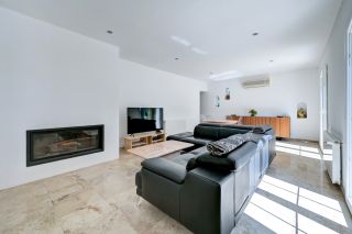 maison 6 Pièces en vente sur EGUILLES (13510)