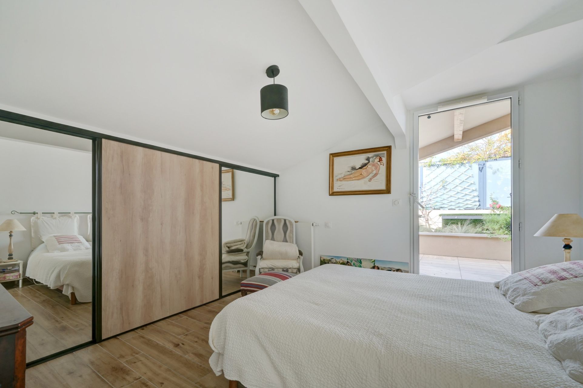 apartment 4 Rooms for sale on AIX EN PROVENCE (13090)