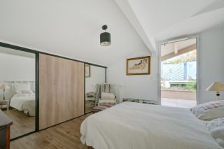 apartment 4 Rooms for sale on AIX EN PROVENCE (13090)
