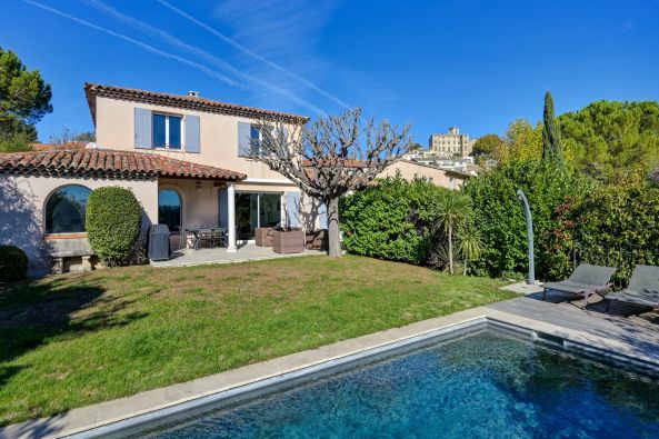 Sale House Aix-en-Provence 5&nbsp;Rooms 160&nbsp;m²