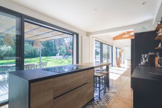 house 7 Rooms for sale on PUYRICARD (13540)