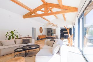 house 7 Rooms for sale on PUYRICARD (13540)