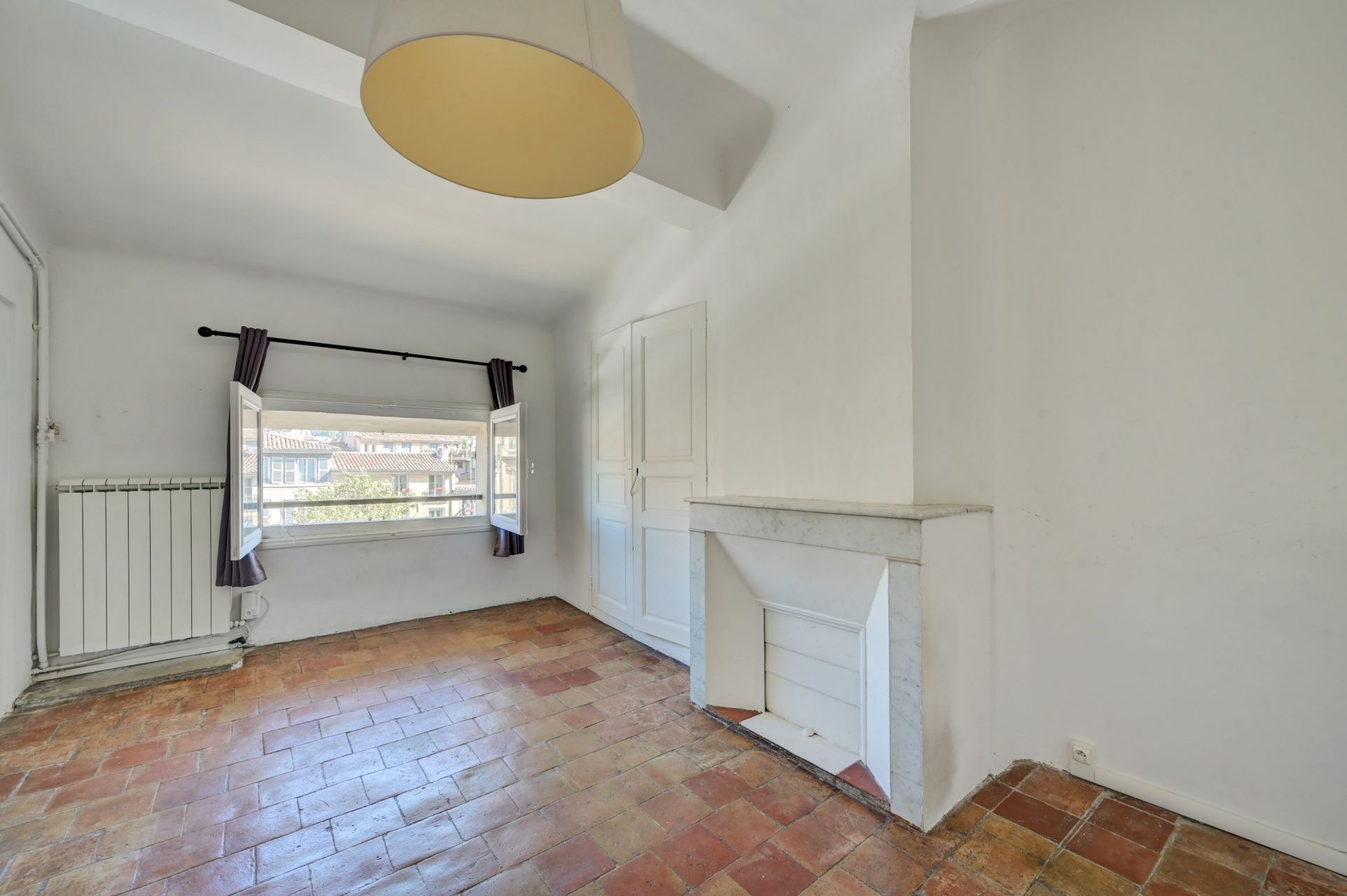 apartment 5 Rooms for sale on AIX EN PROVENCE (13100)