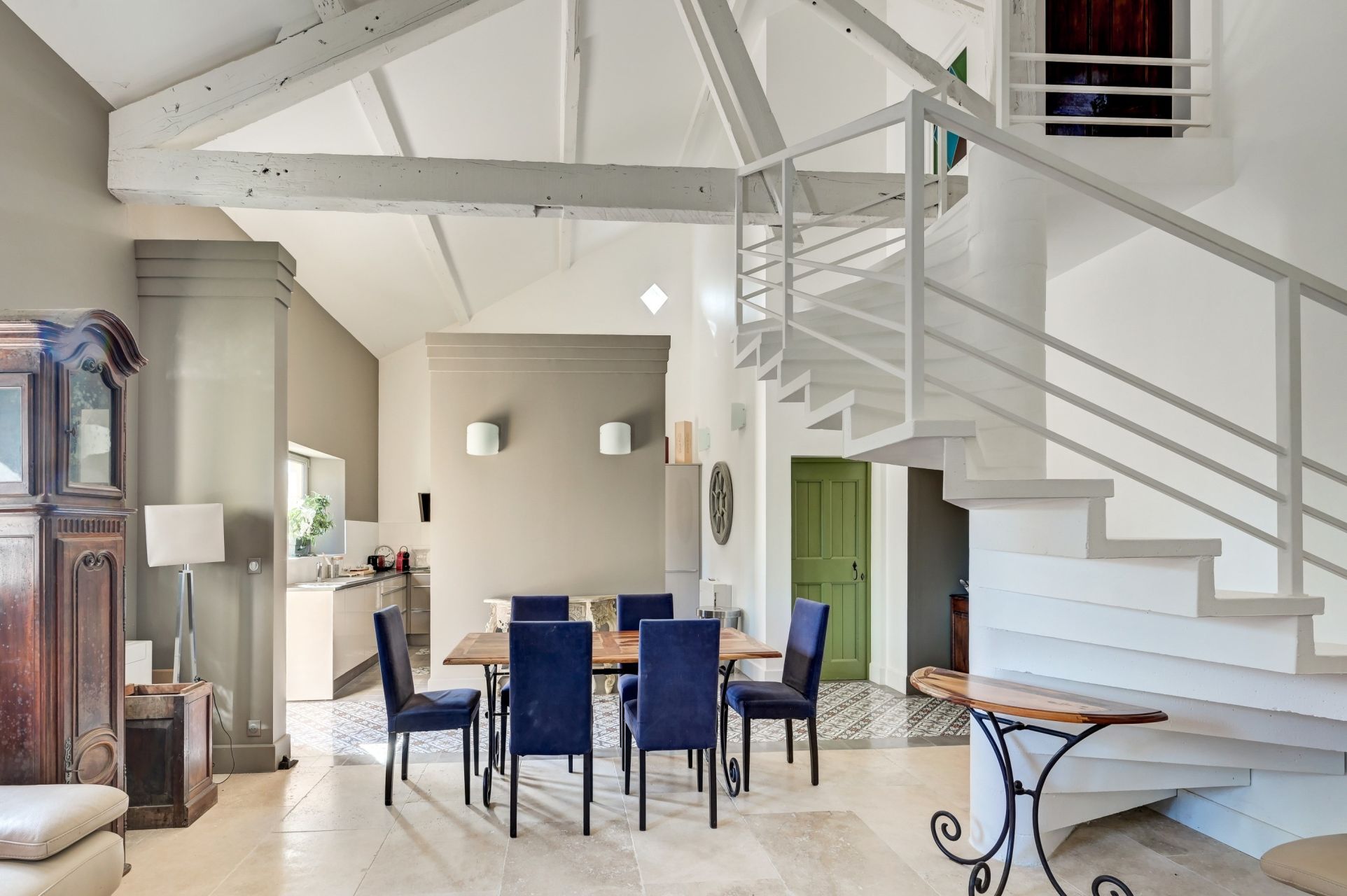 maison 20 Pièces en vente sur AIX EN PROVENCE (13100)