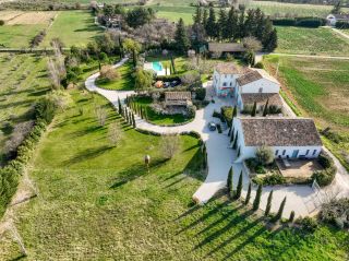 maison 20 Pièces en vente sur AIX EN PROVENCE (13100)