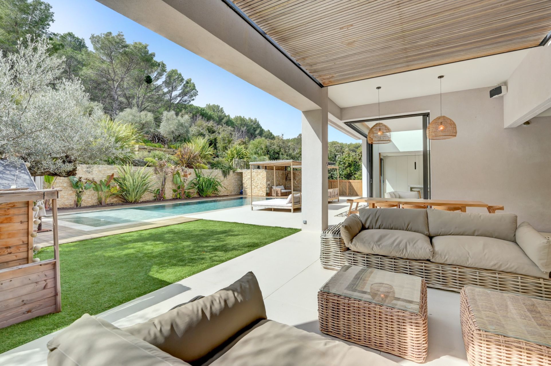maison 6 Pièces en location sur AIX EN PROVENCE (13100)