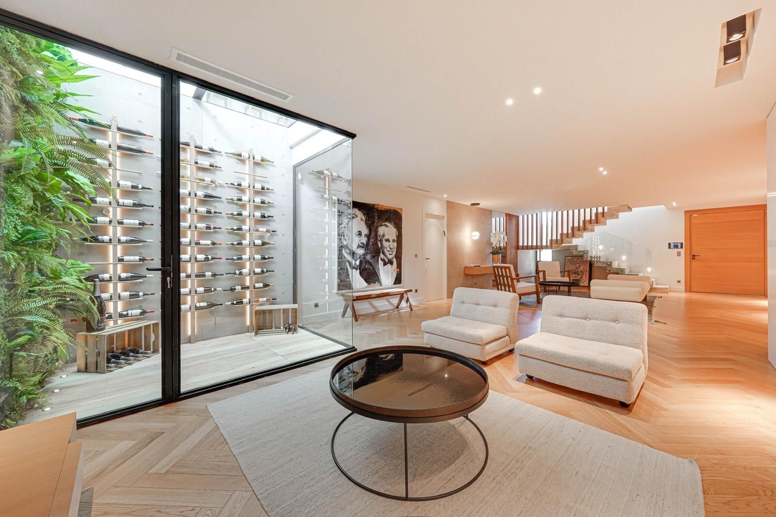 maison 6 Pièces en location sur AIX EN PROVENCE (13100)