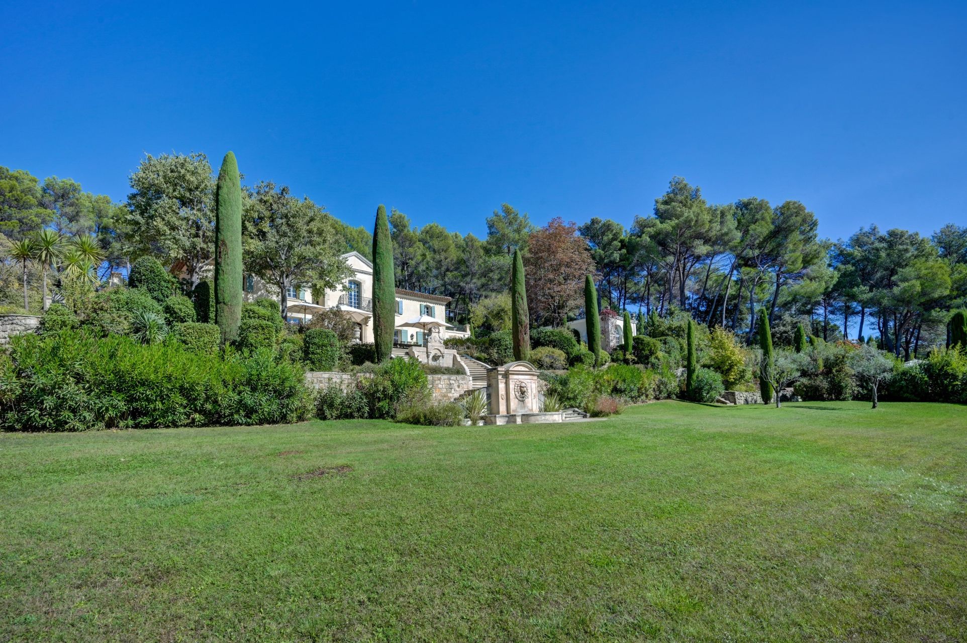 maison 16 Pièces en vente sur AIX EN PROVENCE (13100)