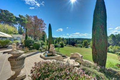 Vente Maison Aix-en-Provence 16&nbsp;Pièces 500&nbsp;m²