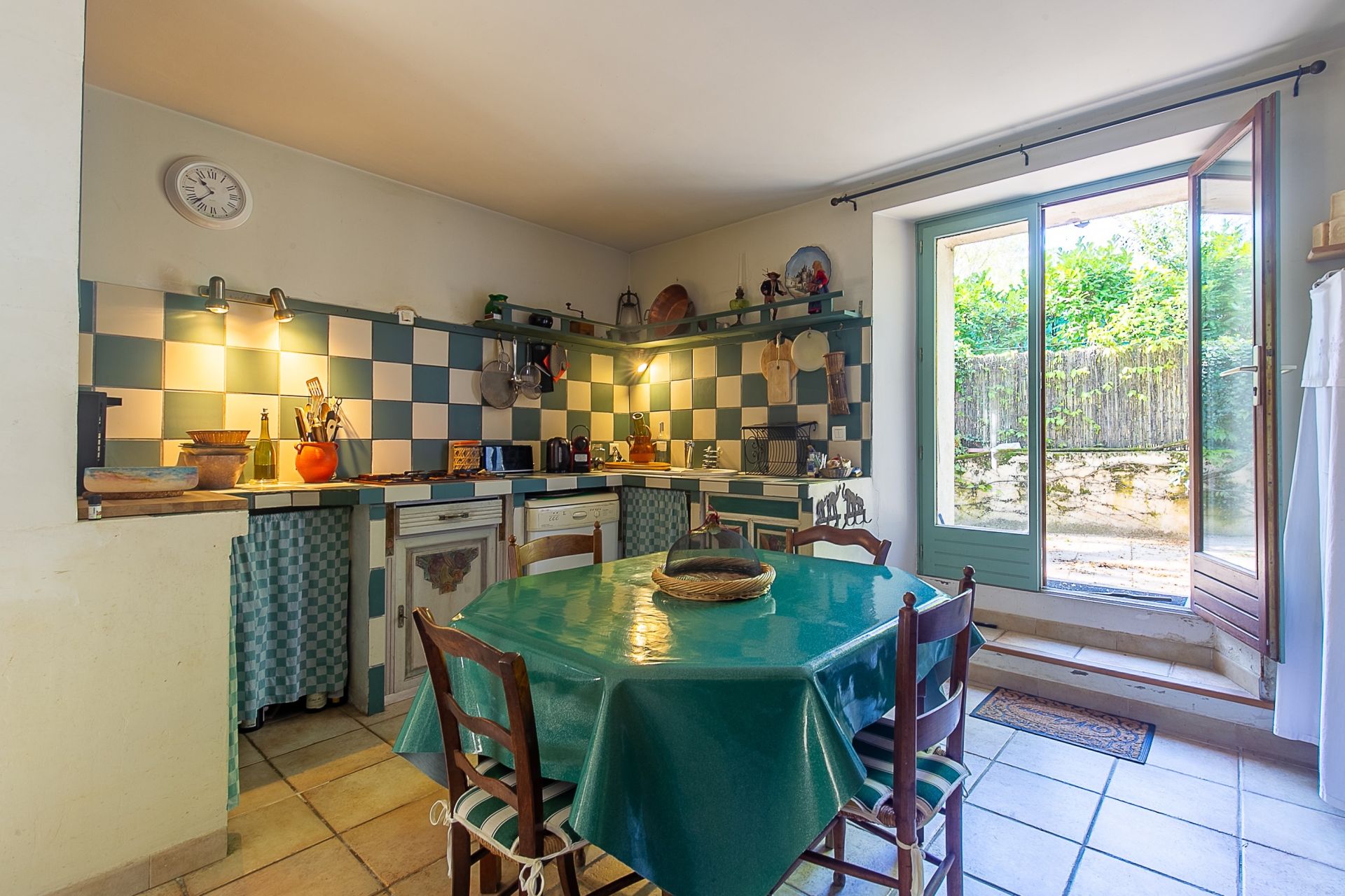 maison 10 Pièces en vente sur FUVEAU (13710)