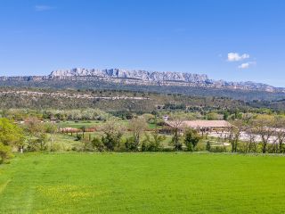 maison 10 Pièces en vente sur FUVEAU (13710)