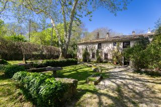 house 10 Rooms for sale on FUVEAU (13710)